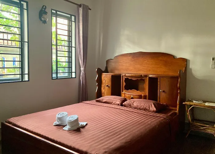 Lotus Haven Hotel *